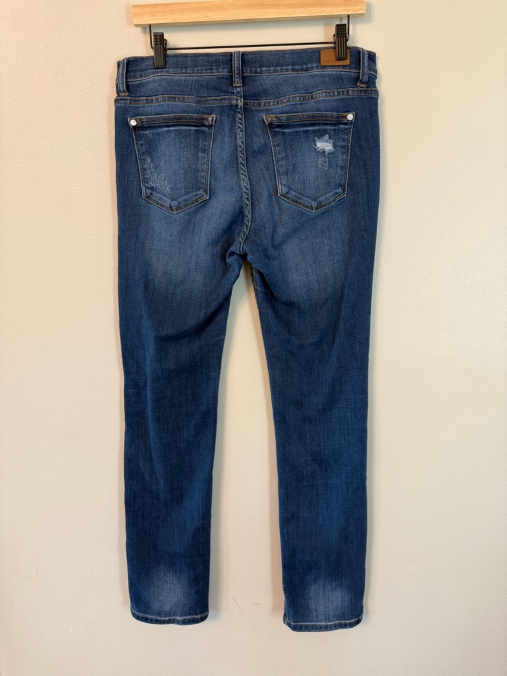 Judy Blue Straight Leg Jeans Medium Wash Light Distress High Rise Size 31 - Picture 5 of 8